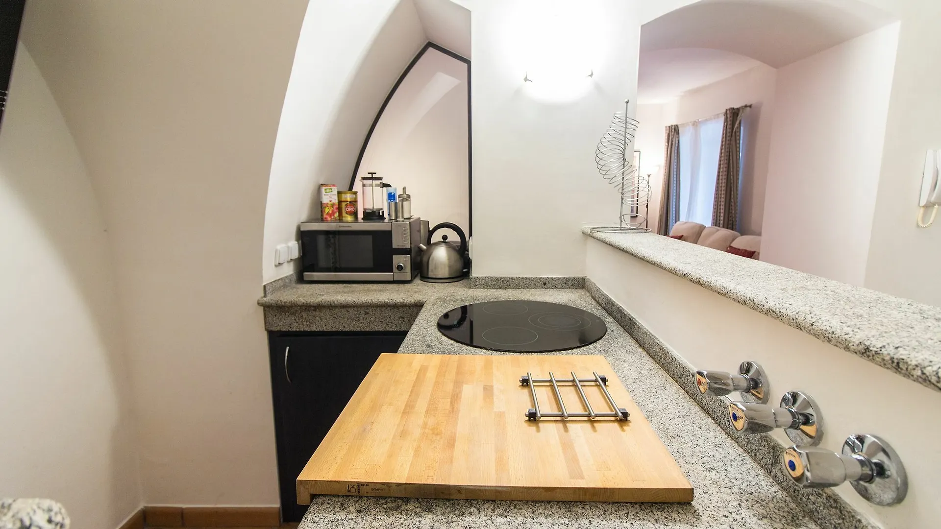 Attic Hroznova - Charles Bridge Apartment Prague