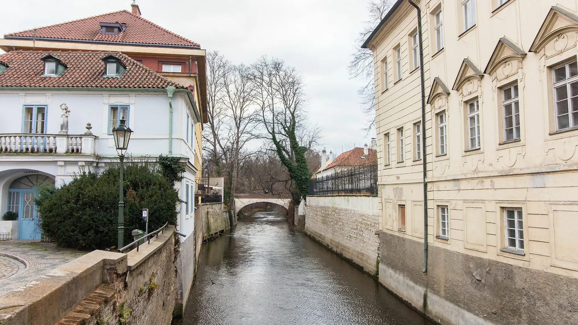Attic Hroznova - Charles Bridge Appartement Praag Tsjechië