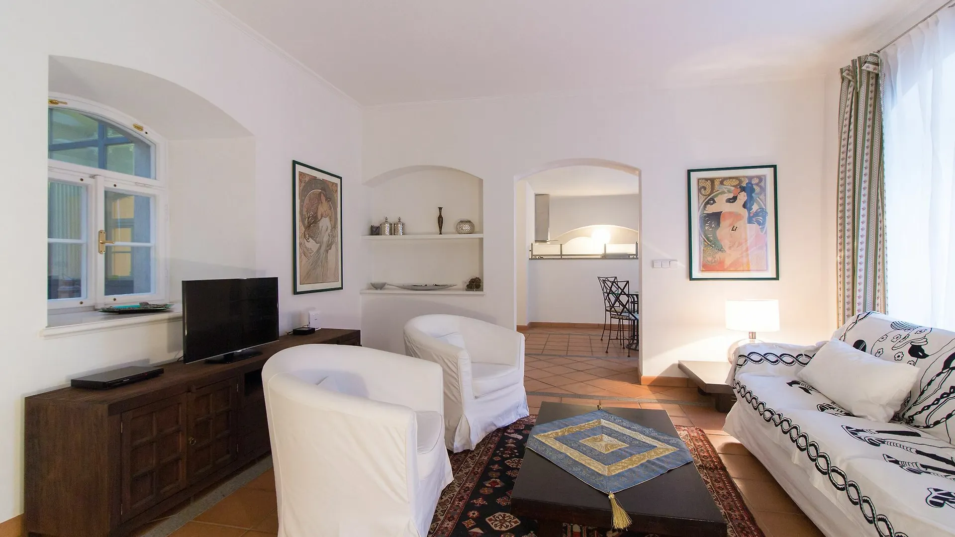 Attic Hroznova - Charles Bridge Appartement Praag