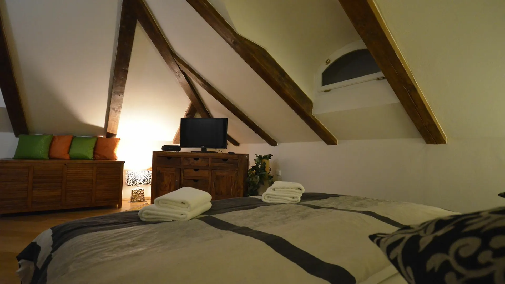 Attic Hroznova - Charles Bridge Apartment Prague Czech Republic