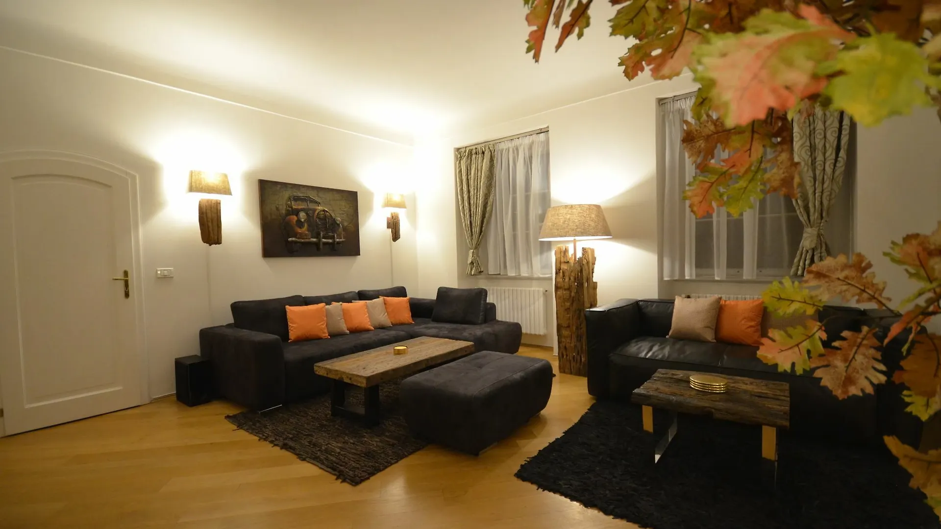 Attic Hroznova - Charles Bridge Apartment Prague
